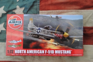 Airfix A02047  NORTH AMERICAN F-51D MUSTANG